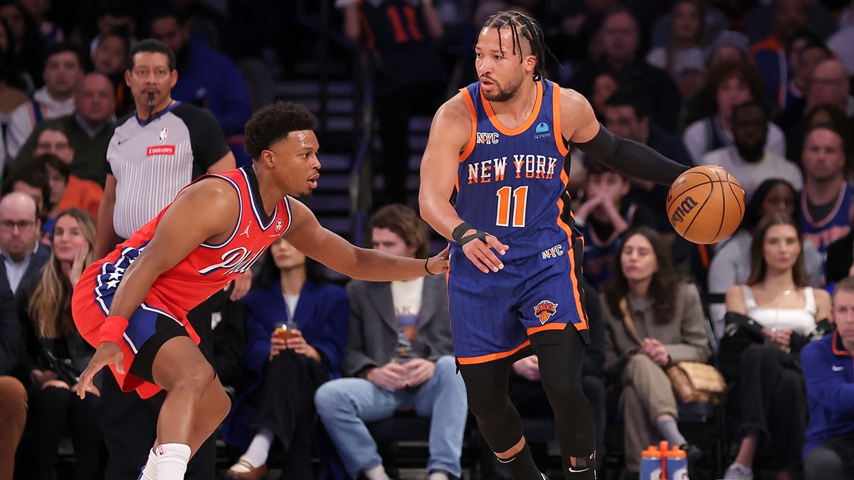  New York Knicks guard Jalen Brunson (11) controls the ball against Philadelphia 76ers guard Kyle Lowry (7) during the first quarter at Madison Square Garden