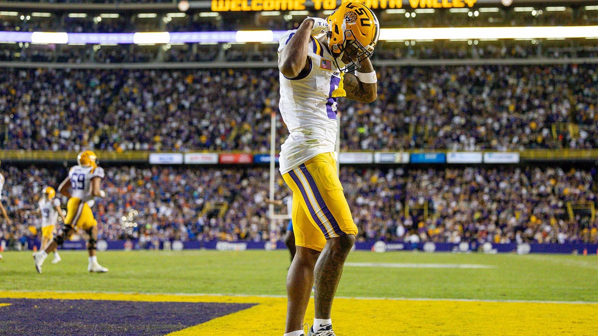 LSU Tigers wide receiver Malik Nabers (8) reacts after a play against the Florida Gators during the second half at Tiger Stadium.