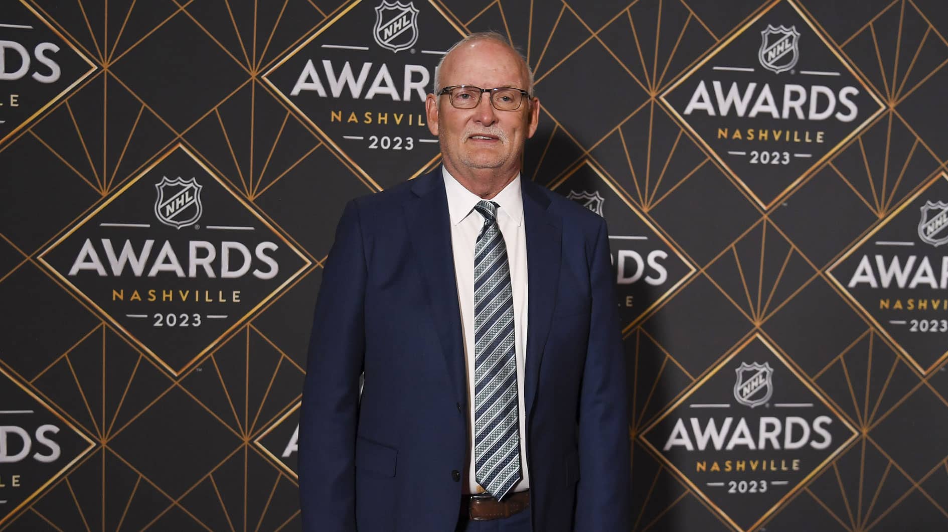 New Jersey Devils head coach Lindy Ruff arrives on the red carpet before the 2023 NHL Awards at Bridgestone Arena.