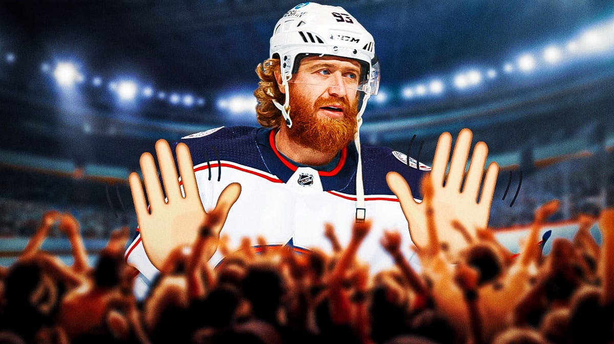NHL player Jakub Voracek waving goodbye to fans.