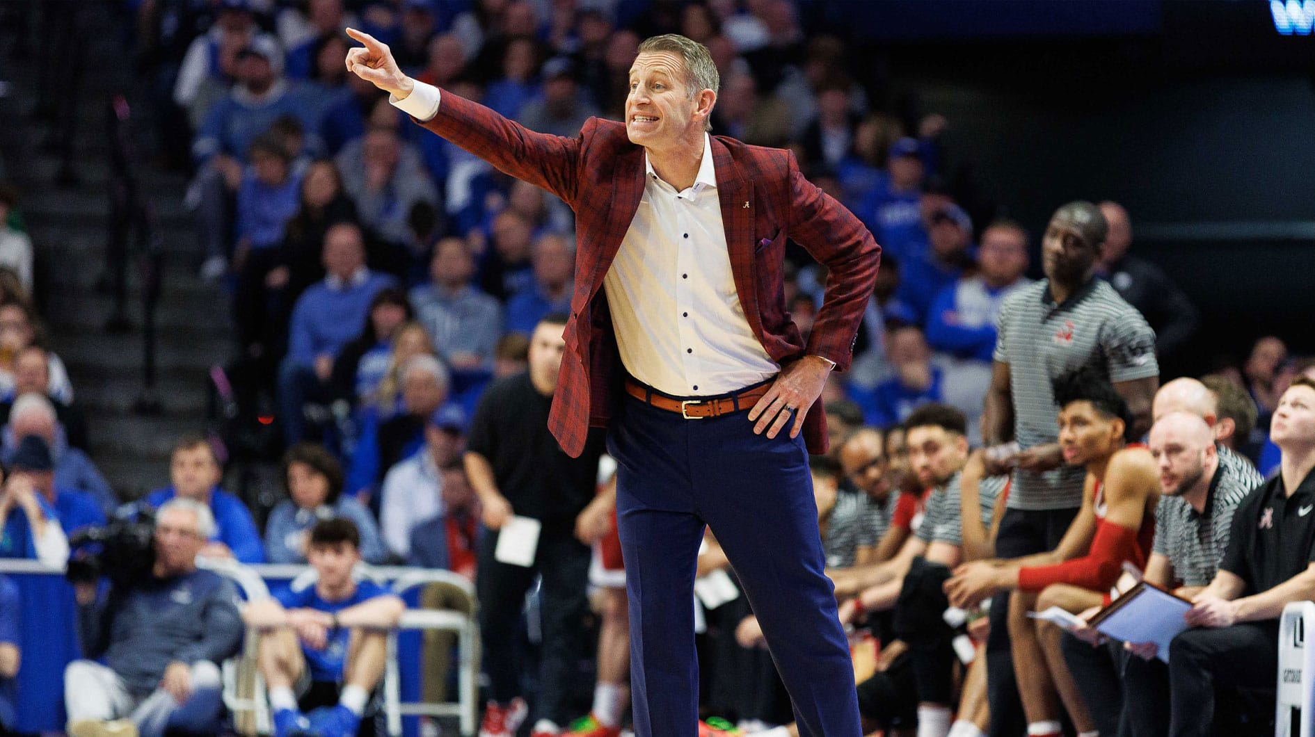 Feb 24, 2024; Lexington, Kentucky, USA; Alabama Crimson Tide head coach Nate Oats calls out to his players during the first half against the Kentucky Wildcats at Rupp Arena at Central Bank Center. Mandatory Credit: Jordan Prather-USA TODAY Sports