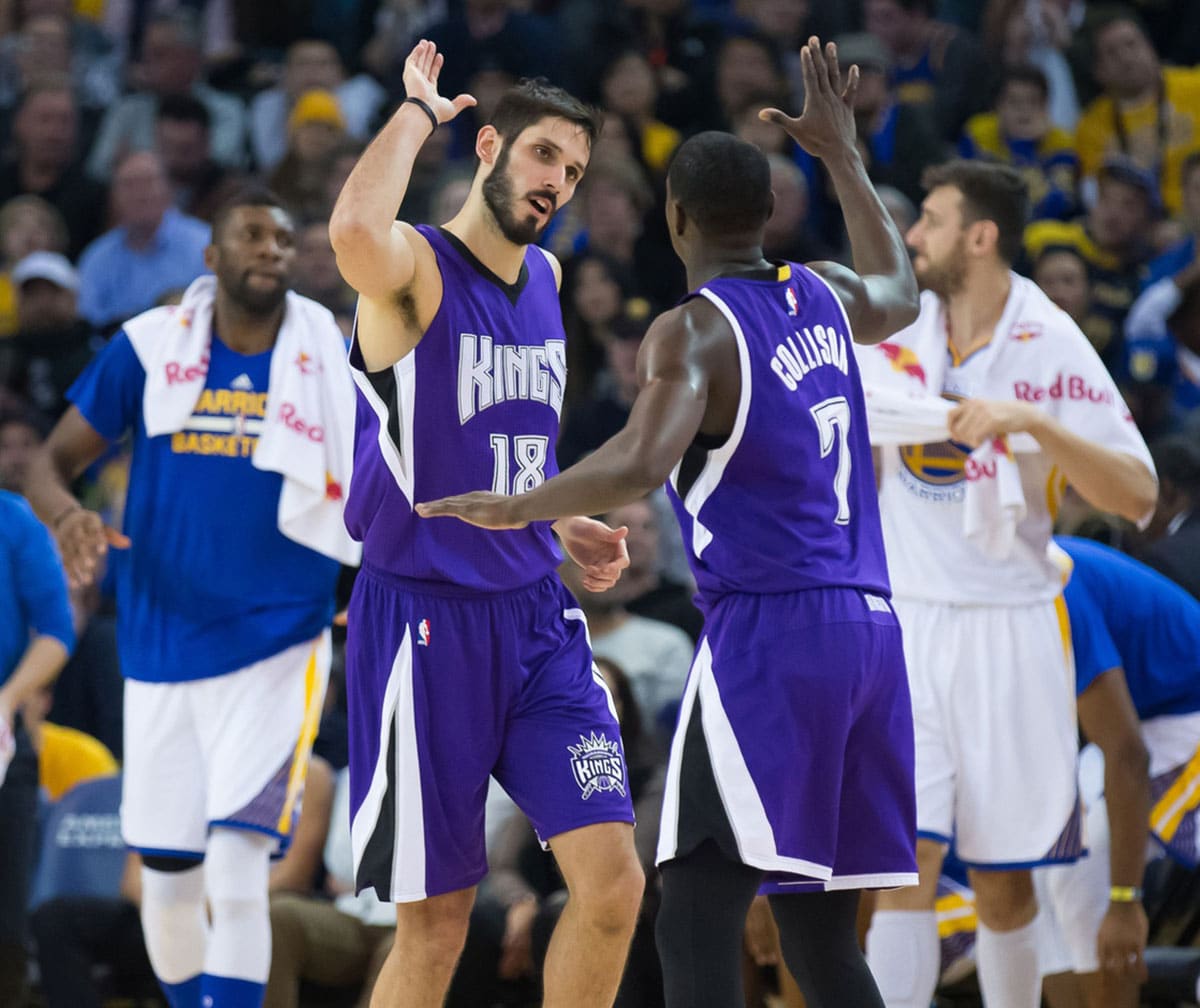 Omri Casspi scores career high in a shootout with the Warriors