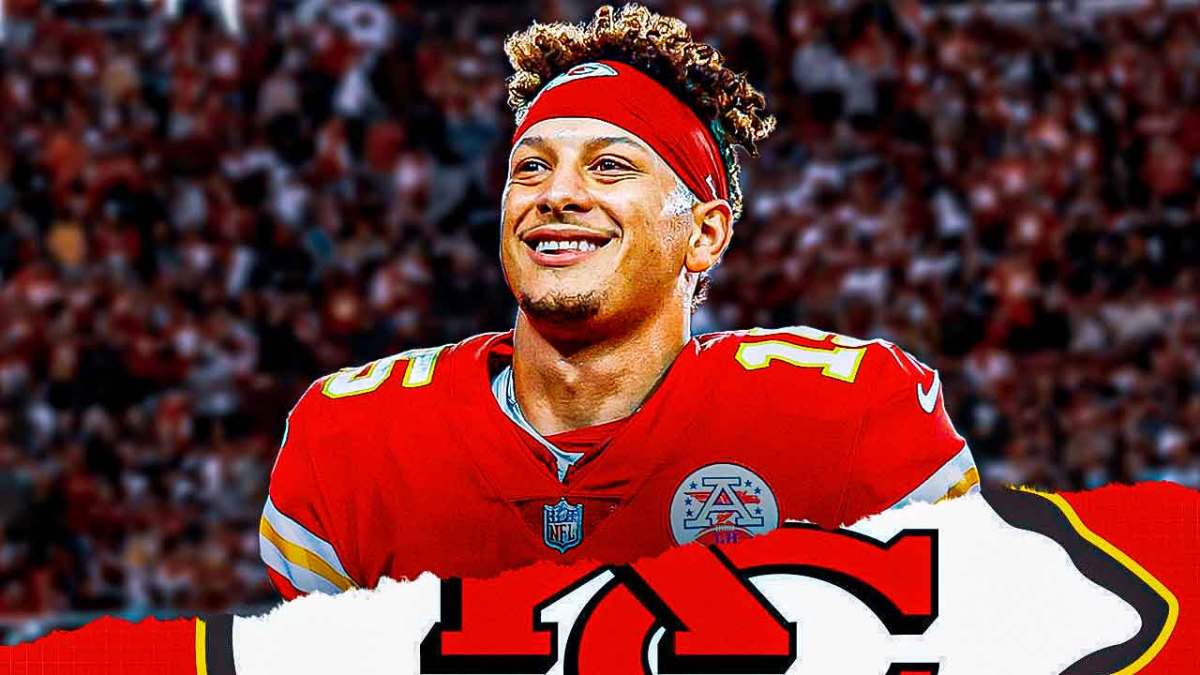 Chiefs' Patrick Mahomes laughs at dad bod build, Super Bowl fans in background