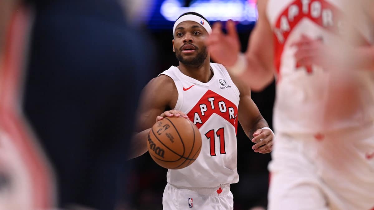 oronto Raptors forward Bruce Brown (11) looks to pass during the second half against the Washington Wizards at Capital One Arena