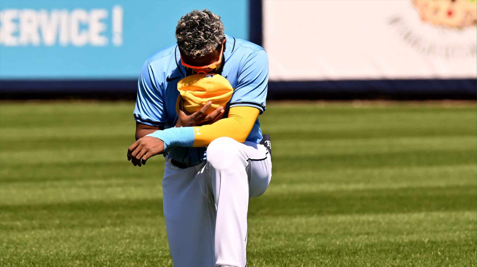 Tampa Bay Rays third baseman Junior Caminero (13) prepares for the start of the spring training game