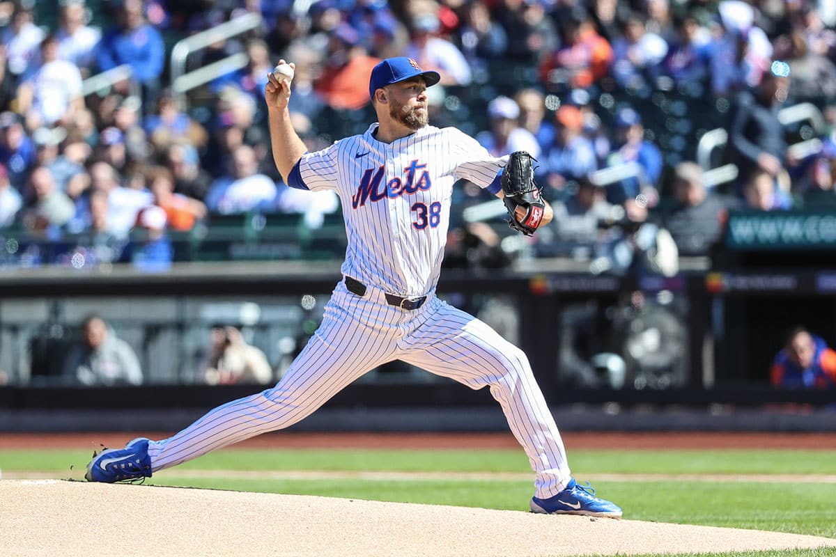 New York Mets starting pitcher Tylor Megill (38) pitches in the first inning against the Milwaukee Brewers at Citi Field.