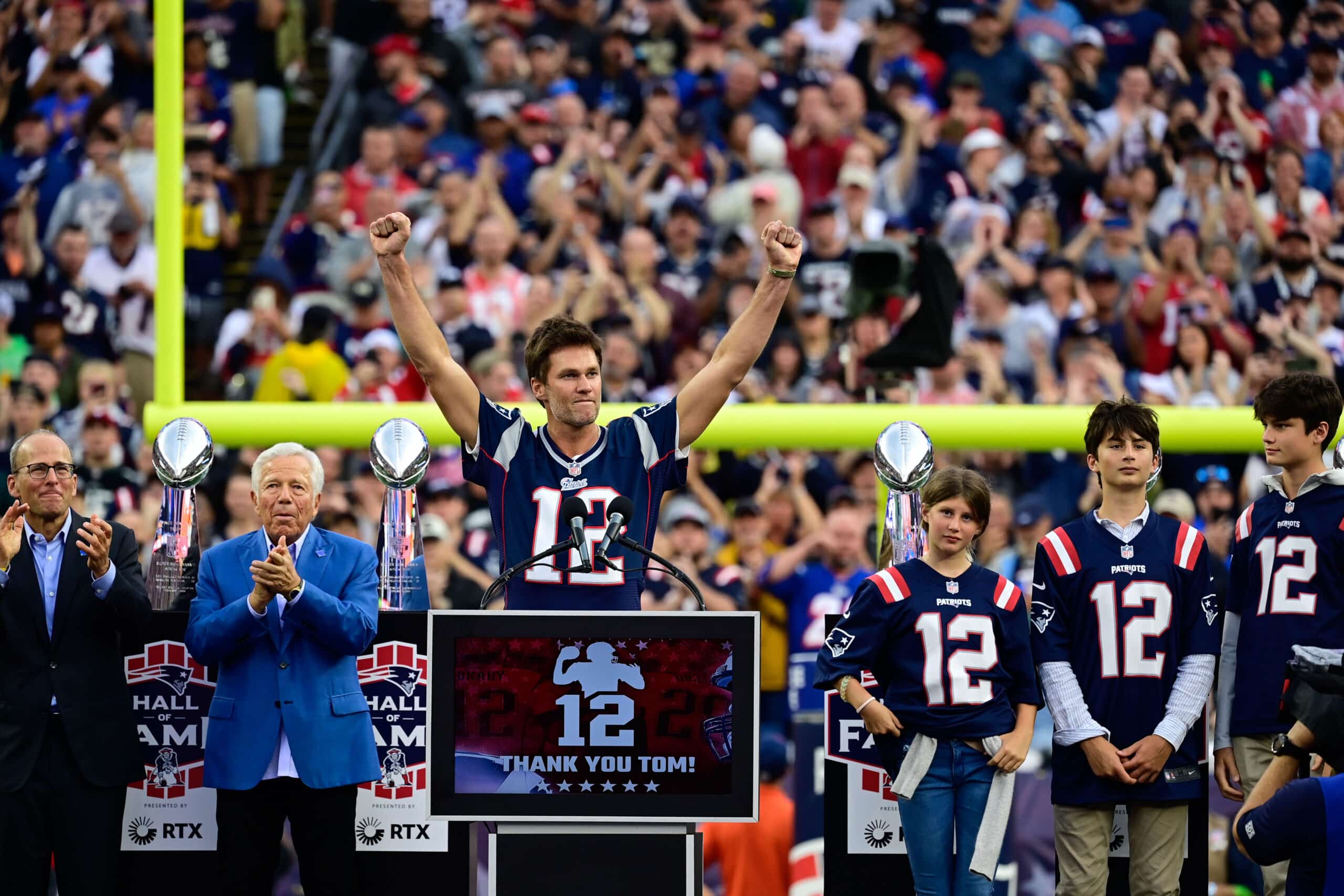 Tom Brady, celebrating, Patriots HOF