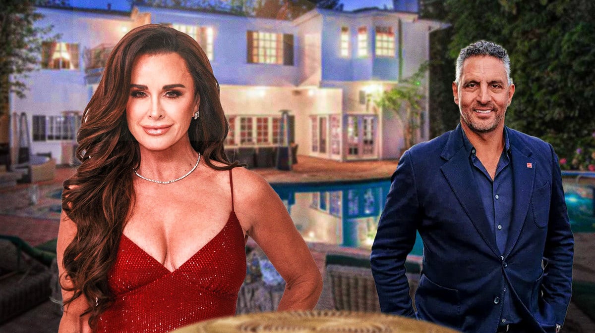 Kyle Richards and Mauricio Umansky with a mansion behind them