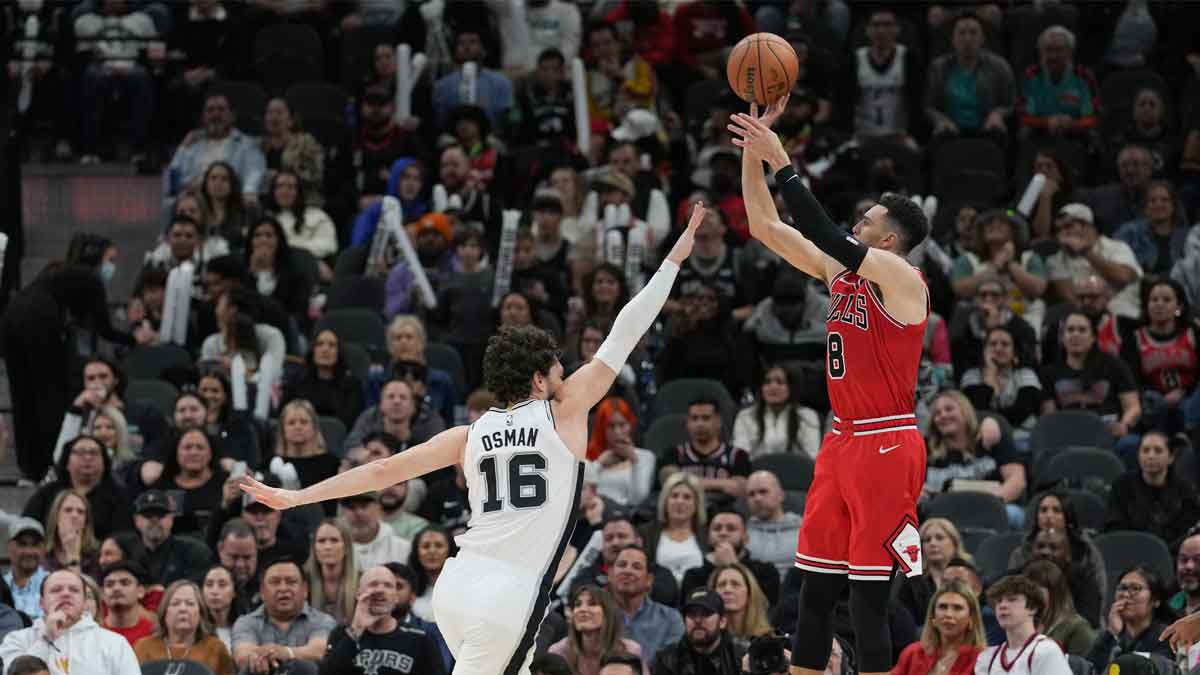 Chicago Bulls guard Zach LaVine (8) shoots over San Antonio Spurs forward Cedi Osman (16) in the second half at Frost Bank Center. 