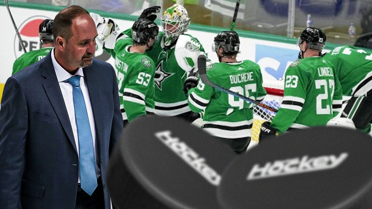Pete DeBoer looking at Stars teammates.