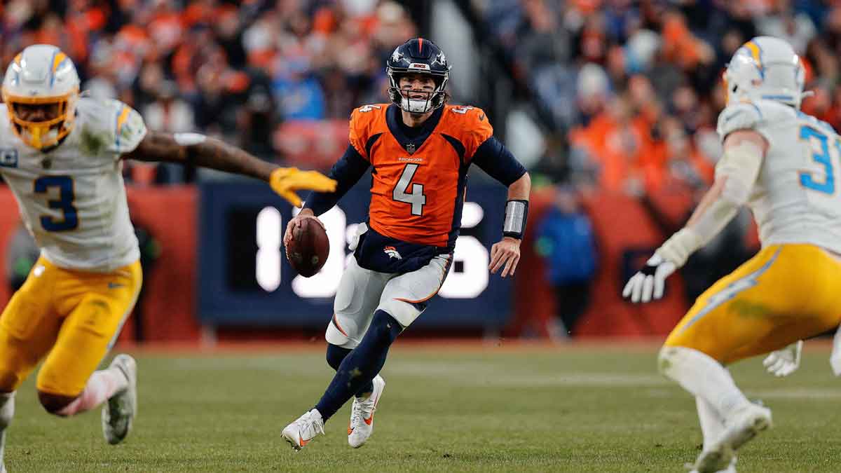 Broncos vs. Chargers Jarrett Stidham throwing the ball