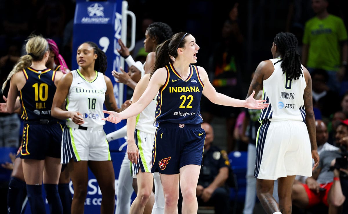  Indiana Fever guard Caitlin Clark (22) reacts during the second half against the Dallas Wings at College Park Center. 