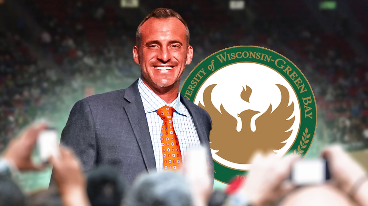 Doug Gottlieb smiling next to University of Wisconsin-Green Bay logo