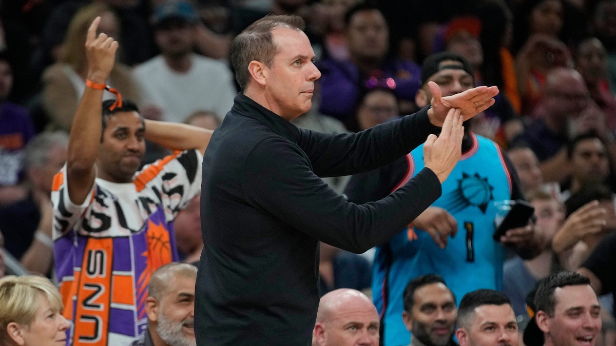 Suns head coach Frank Vogel calls a timeout against the Hawks during a game at Footprint Center in Phoenix on March 21, 2024.