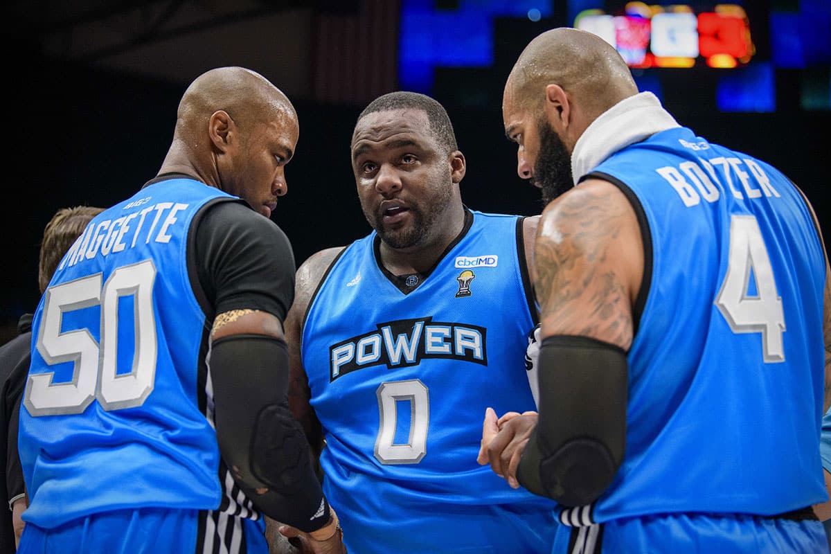 Power forward Corey Maggette (50) and power forward Glen Davis (0) and Carlos Boozer (0) during the game at the American Airlines Center. 