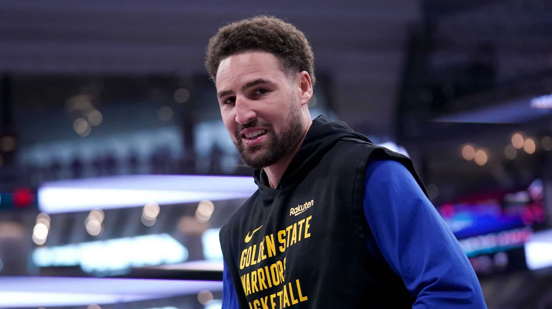 Golden State Warriors guard Klay Thompson (11) warms up before a play-in game against the Sacramento Kings in the 2024 NBA playoffs at the Golden 1 Center.