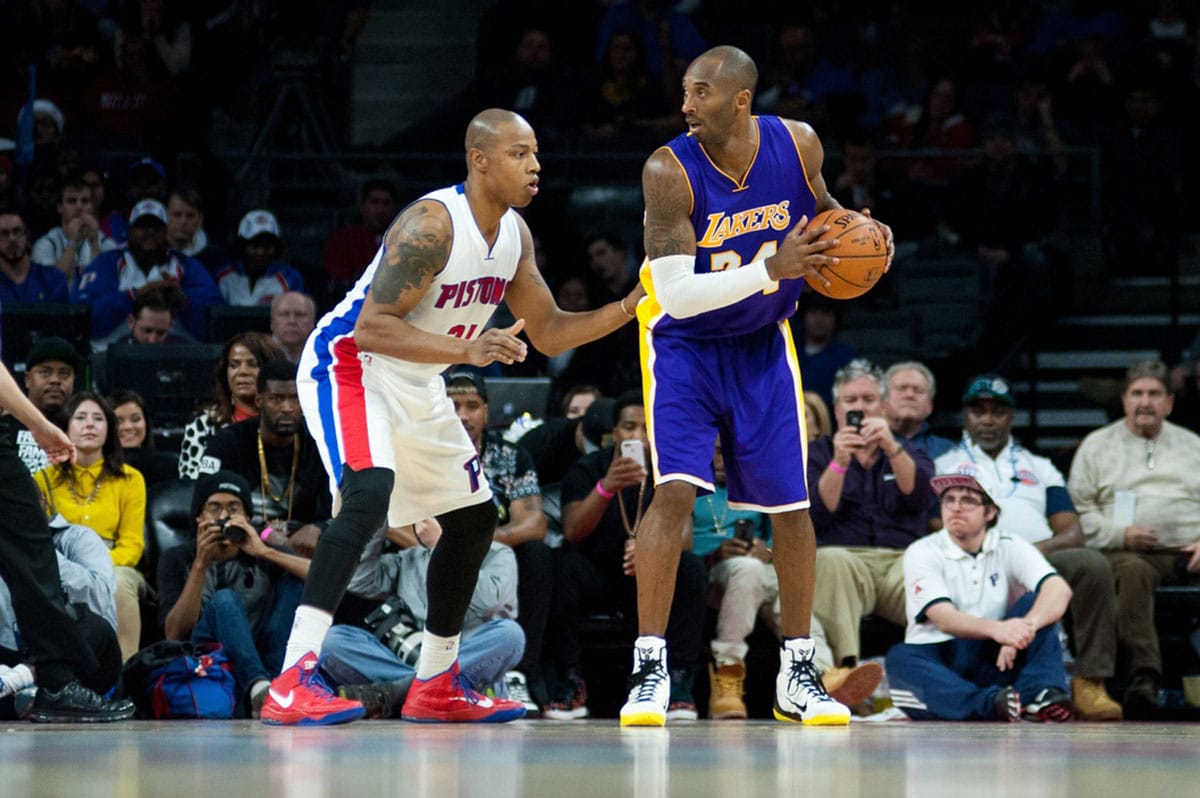 Detroit Pistons forward Caron Butler (31) guards Los Angeles Lakers guard Kobe Bryant (24) during the fourth quarter at The Palace of Auburn Hills.