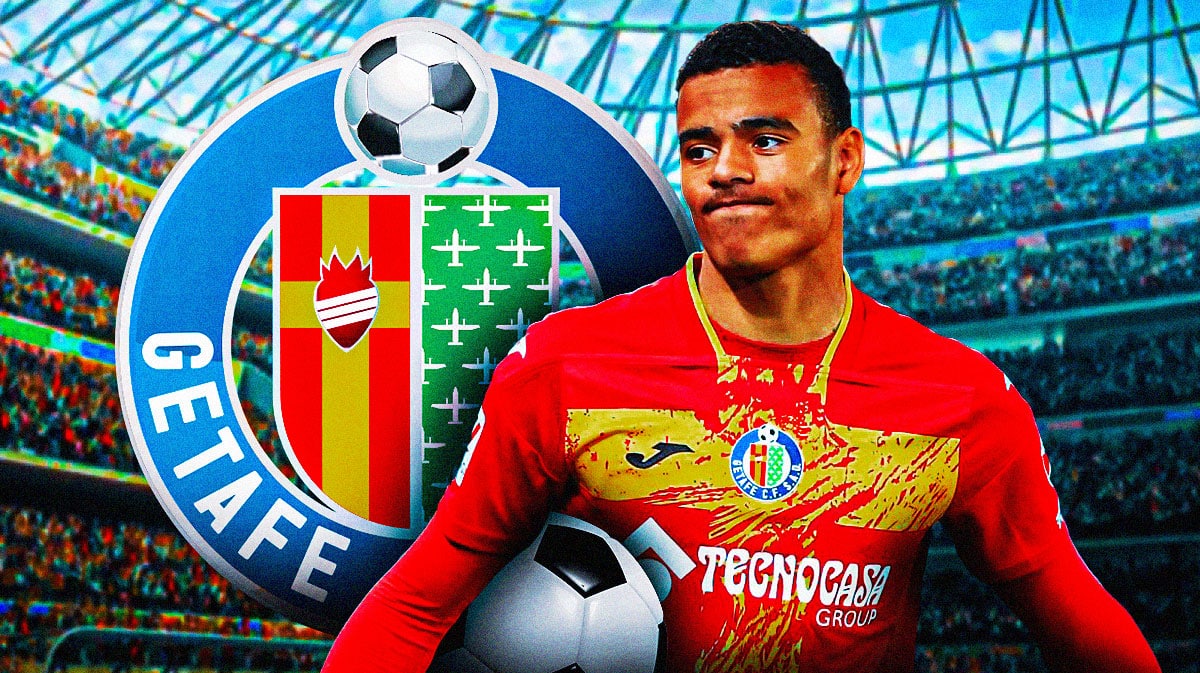Mason Greenwood in front of the Getafe logo