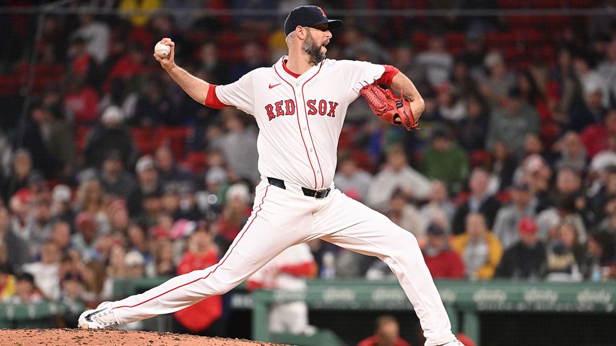 Boston Red Sox pitcher Chris Martin (55) pitches against the Detroit Tigers