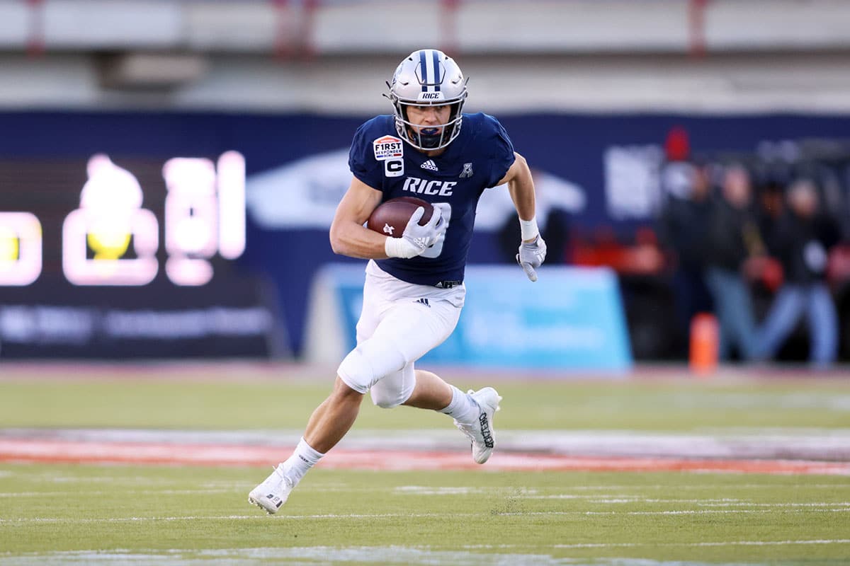 Rice Owls wide receiver Luke McCaffrey (10) runs with the ball against the Texas State Bobcats in the first quarter at Gerald J Ford Stadium. 