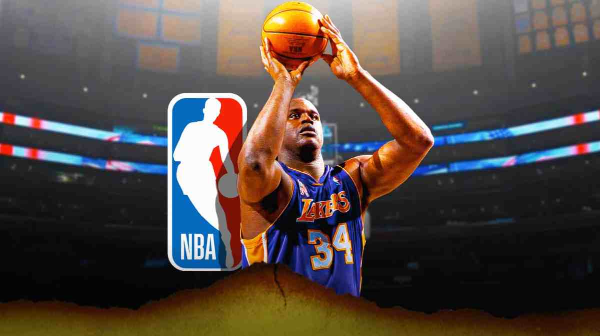 Lakers' Shaquille O'Neal shoots free throws