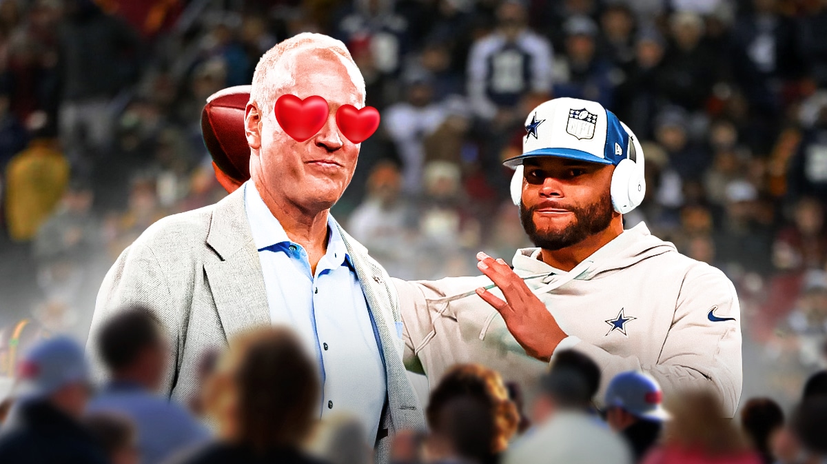Stephen Jones with heart eyes looking at Dak Prescott