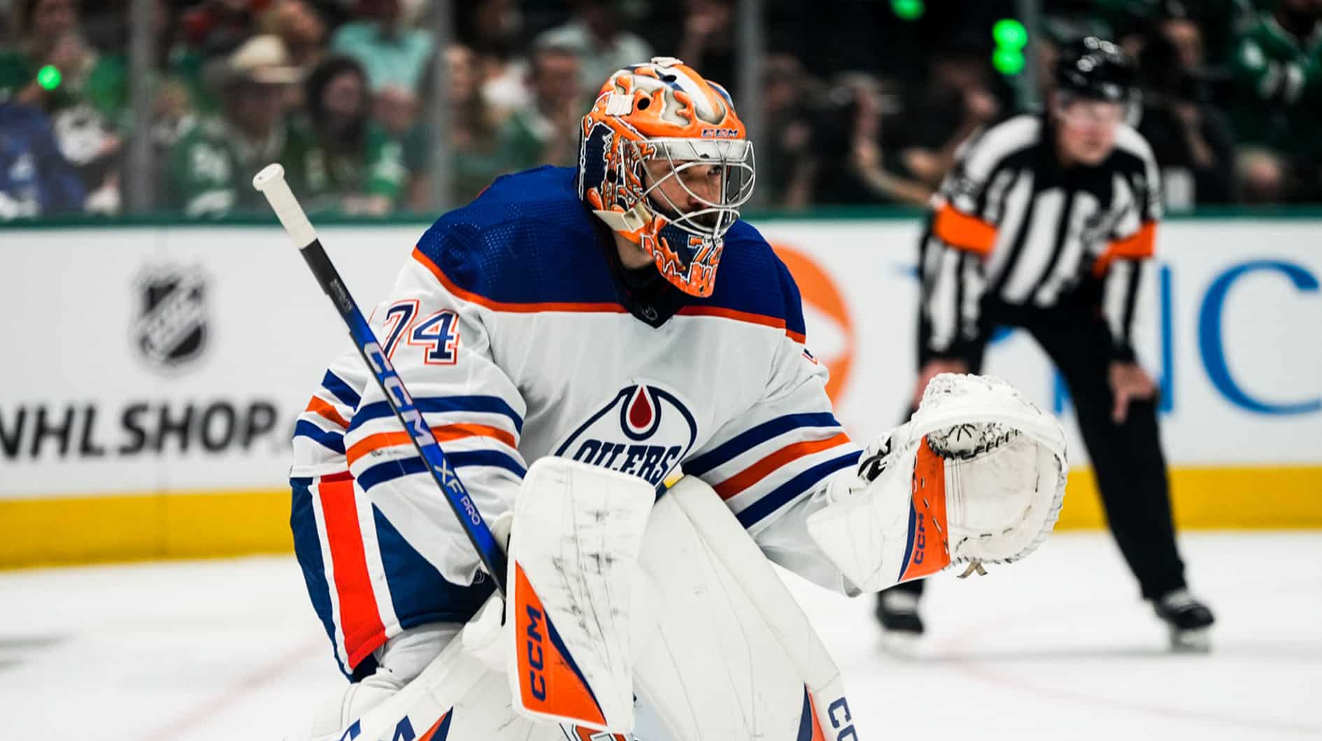 Edmonton Oilers goaltender Stuart Skinner (74) in action against the Dallas Stars during the second period between the Dallas Stars and the Edmonton Oilers in game five of the Western Conference Final of the 2024 Stanley Cup Playoffs at American Airlines Center.