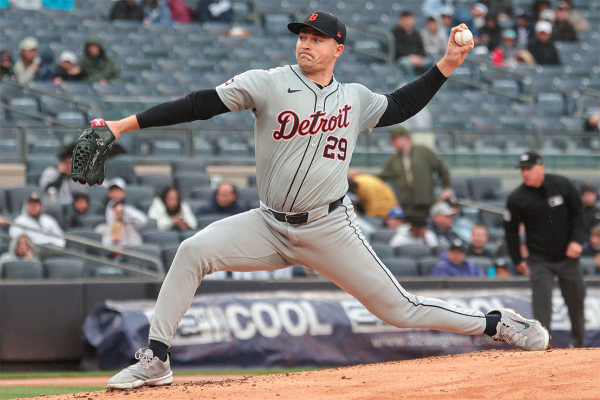 Detroit Tigers starting pitcher Tarik Skubal (29) delivers a pitch during the first inning against the New York Yankees at Yankee Stadium.
