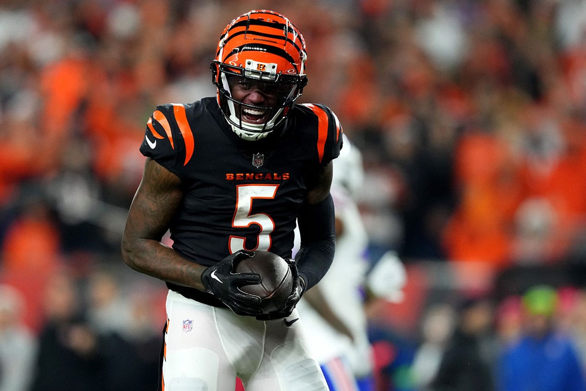 Cincinnati Bengals wide receiver Tee Higgins (5) reacts after completing a catch in the fourth quarter during a Week 9 NFL football game between the Buffalo Bills and the Cincinnati Bengals