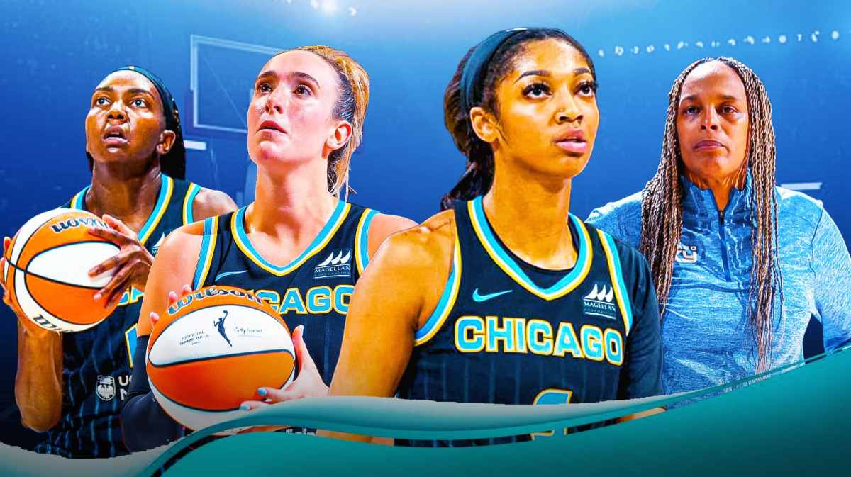 Angel Reese, Sky role players stand next to Teresa Weatherspoon during Liberty game