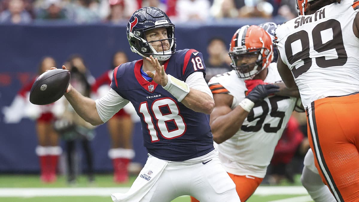 Houston Texans quarterback Case Keenum (18) attempts a pass during the third quarter against the Cleveland Browns at NRG Stadium. 
