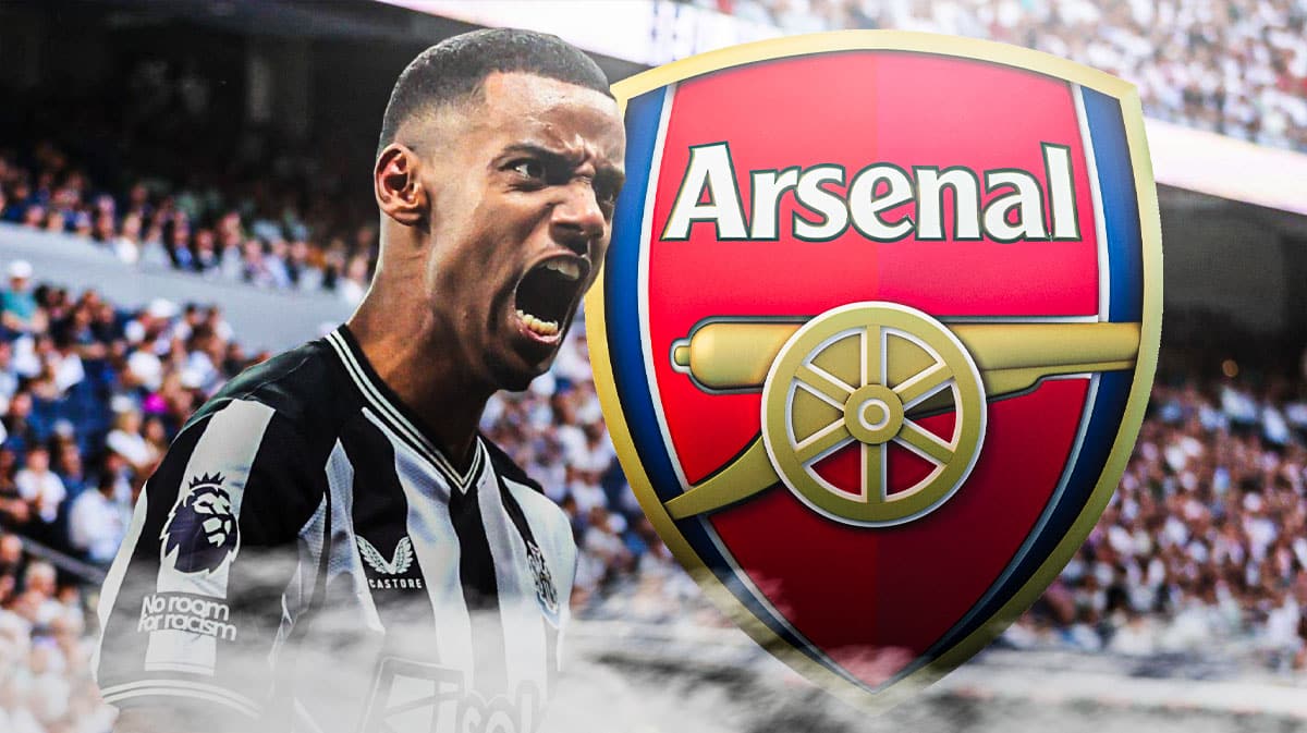 Alexander Isak in front of the Arsenal logo