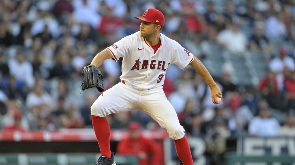Los Angeles Angels starting pitcher Tyler Anderson (31) throws to the plate in the third inning against the New York Yankees at Angel Stadium.