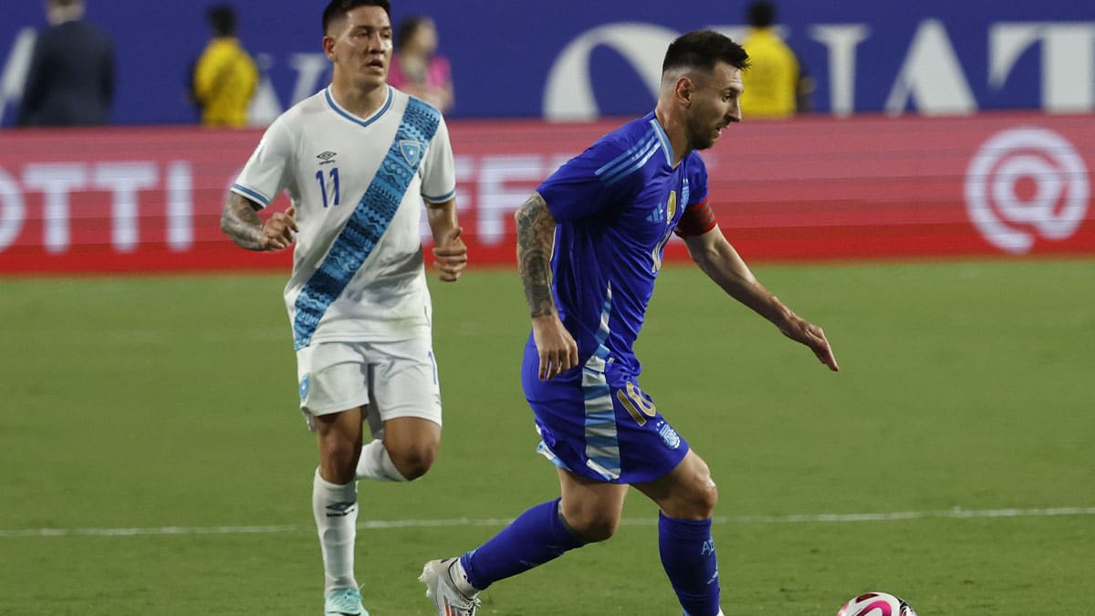 Landover, Maryland, USA; Argentina midfielder Lionel Messi (10) dribbles the ball against Guatemala at Commanders Field. Mandatory Credit: Geoff Burke-USA TODAY Sports