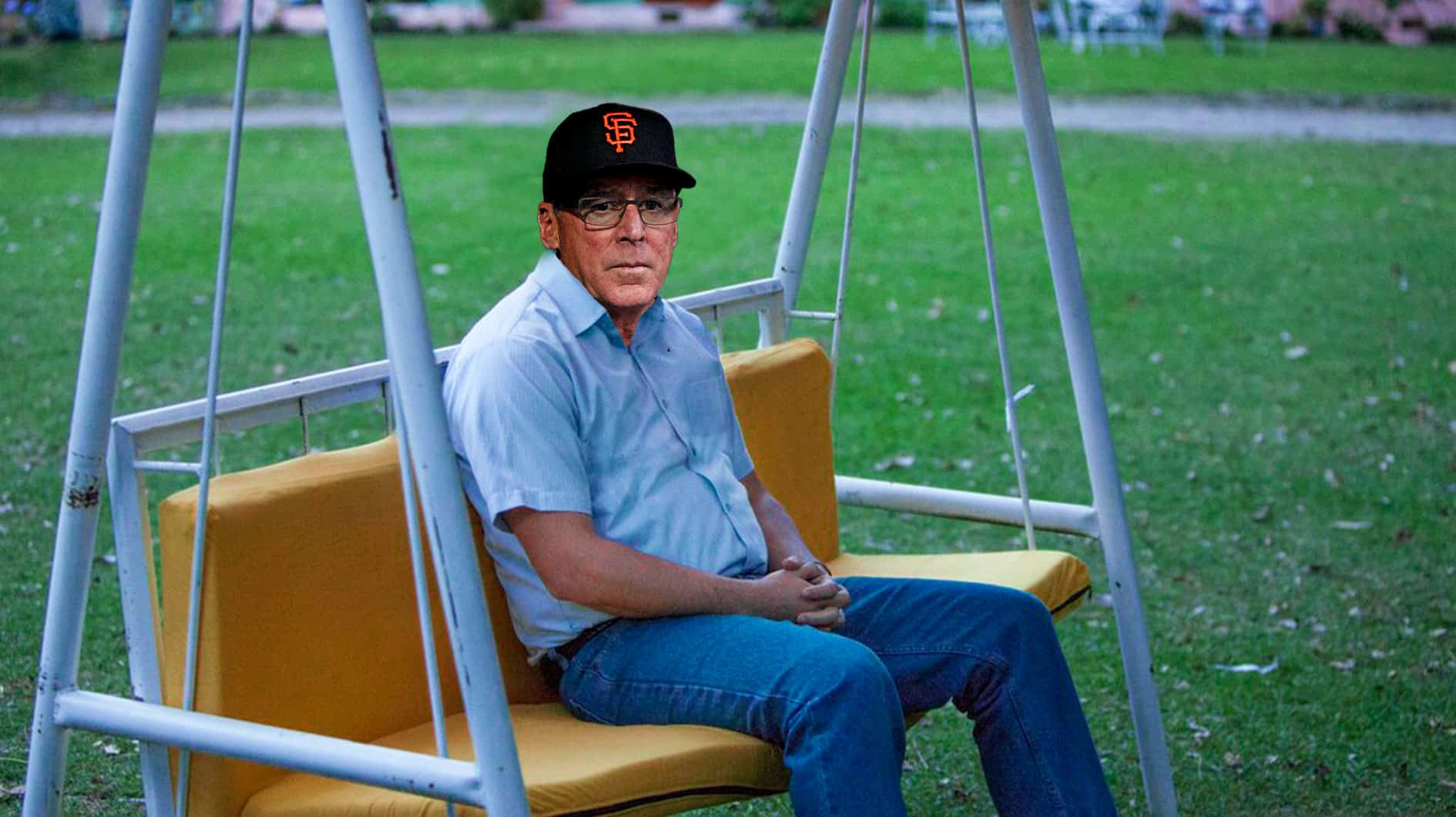 Bob Melvin (Giants manager) as the sad pablo escobar meme