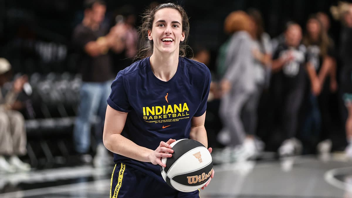 Indiana Fever guard Caitlin Clark (22) warms up prior to the game against the New York Liberty at Barclays Center.