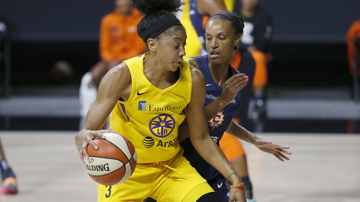 Candace Parker posting up on the Los Angeles Sparks