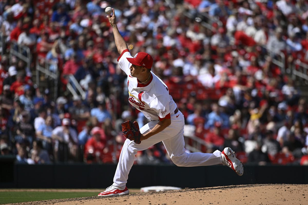  St. Louis Cardinals relief pitcher Giovanny Gallegos (65) pitches against the Milwaukee Brewers in the sixth inning at Busch Stadium.