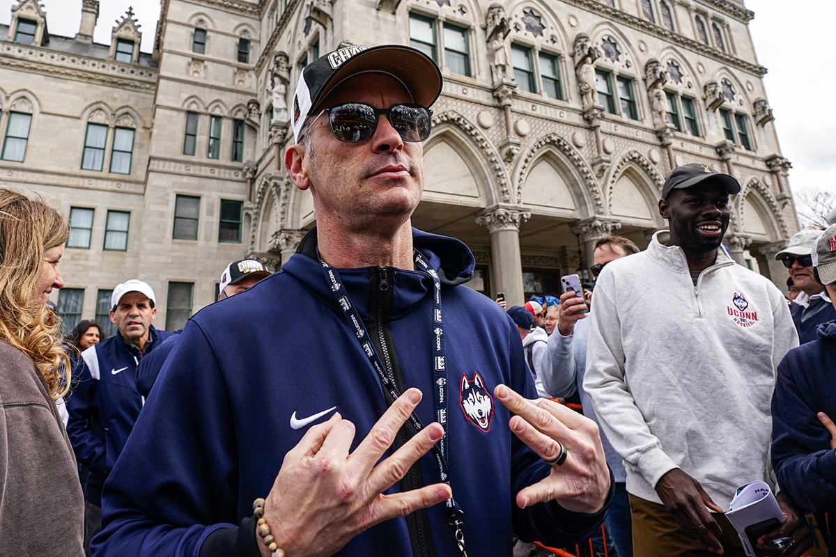 Dan Hurley