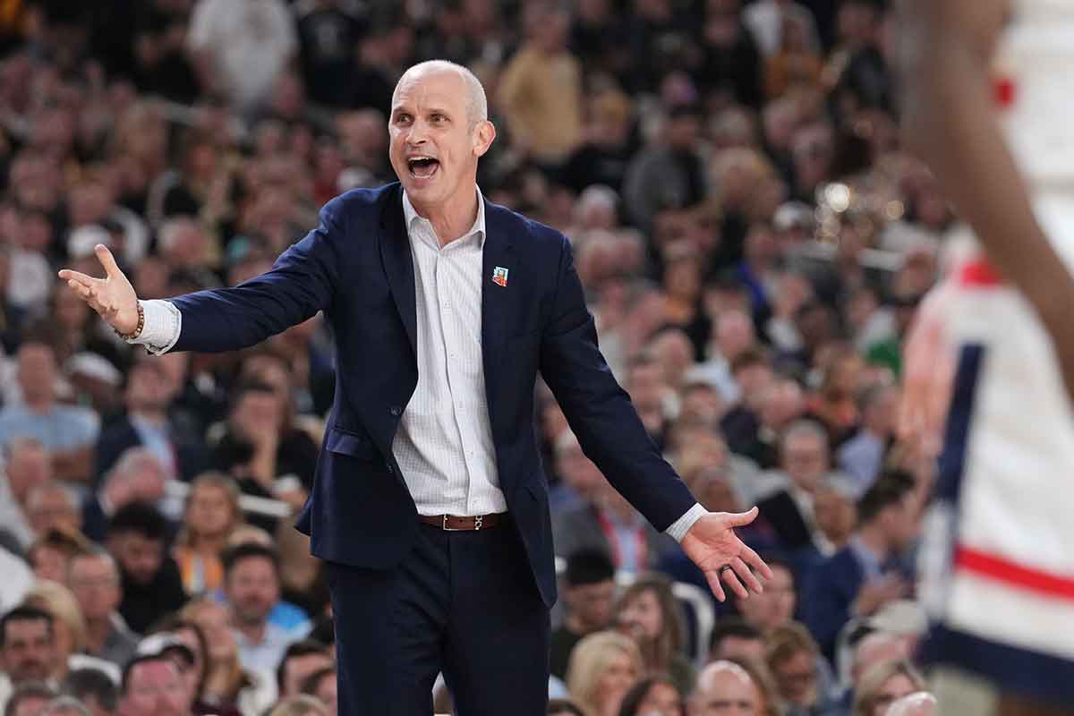 Connecticut Huskies head coach Dan Hurley shouts to his team during the Men's NCAA national championship game against the Purdue Boilermakers at State Farm Stadium in Glendale on April 8, 2024.