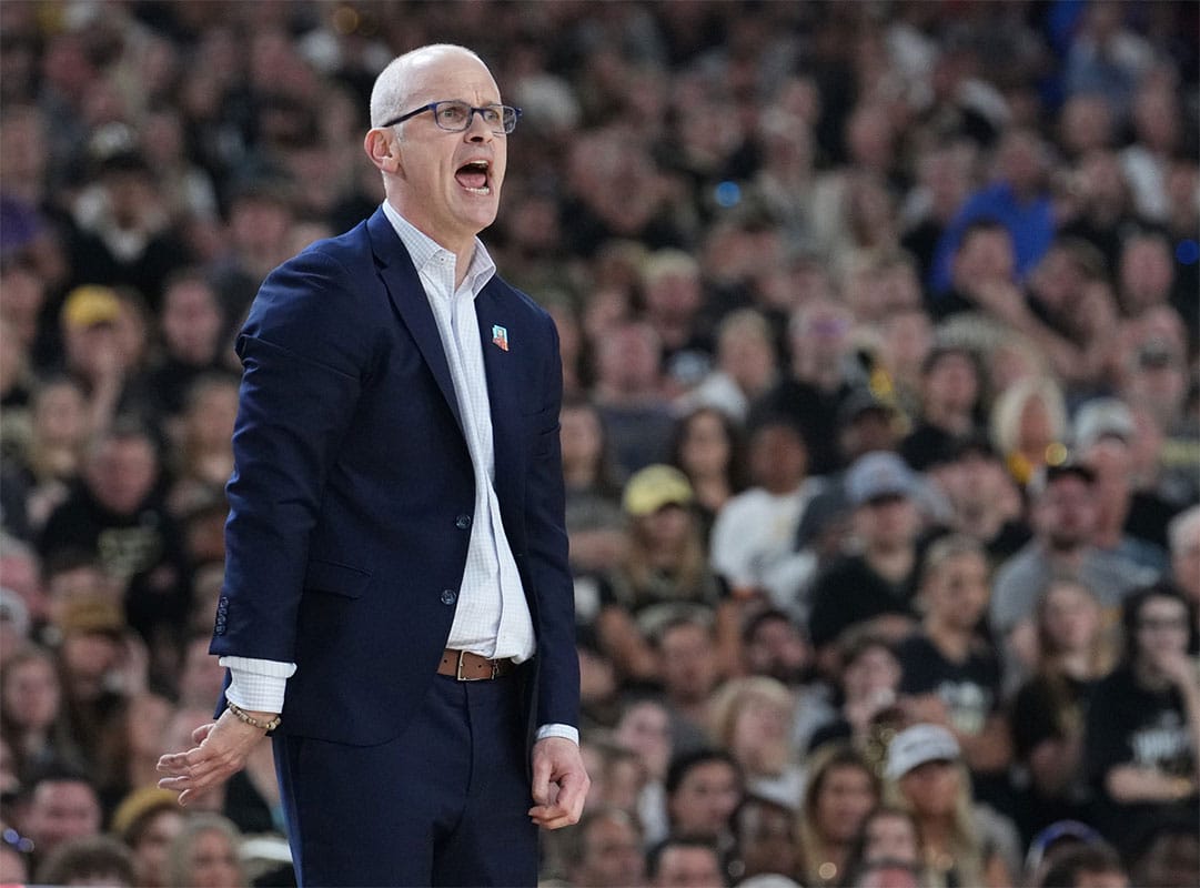 Connecticut Huskies head coach Dan Hurley shouts at his team during the Men's NCAA national championship game against the Purdue Boilermakers