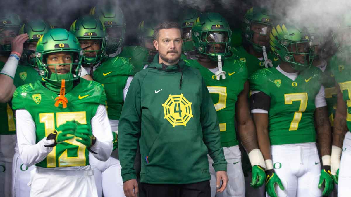 Dan Lanning got real on the Ducks' former QB. 