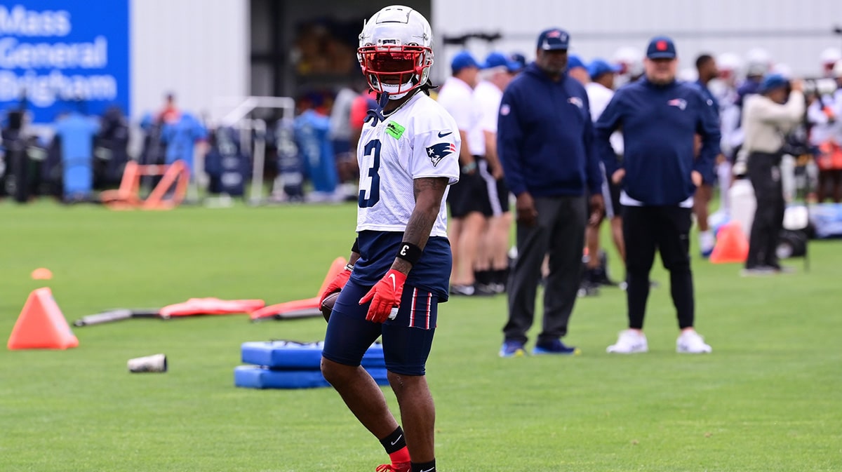 New England Patriots wide receiver DeMario Douglas (3) works out at minicamp at Gillette Stadium.