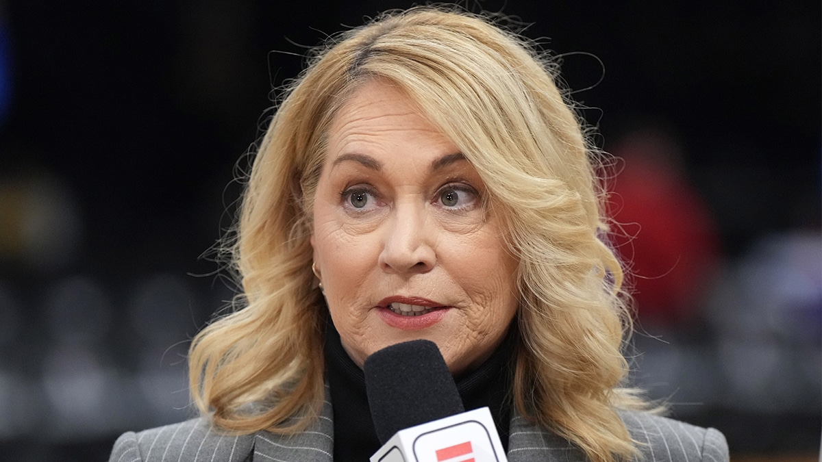 ESPN analyst Doris Burke during the game between the Los Angeles Lakers and the Dallas Mavericks at Crypto.com Arena.