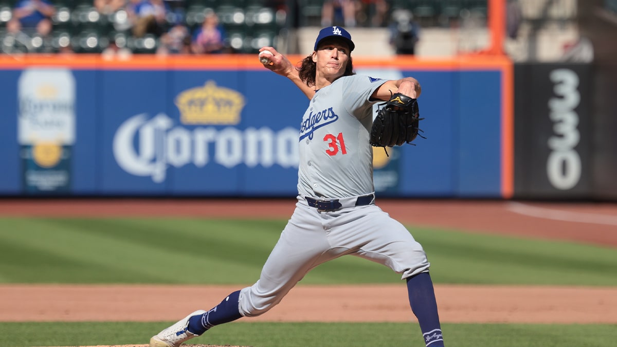 Los Angeles Dodgers starting pitcher Tyler Glasnow (31) delivers a pitch during the first inning against the New York Mets at Citi Field.