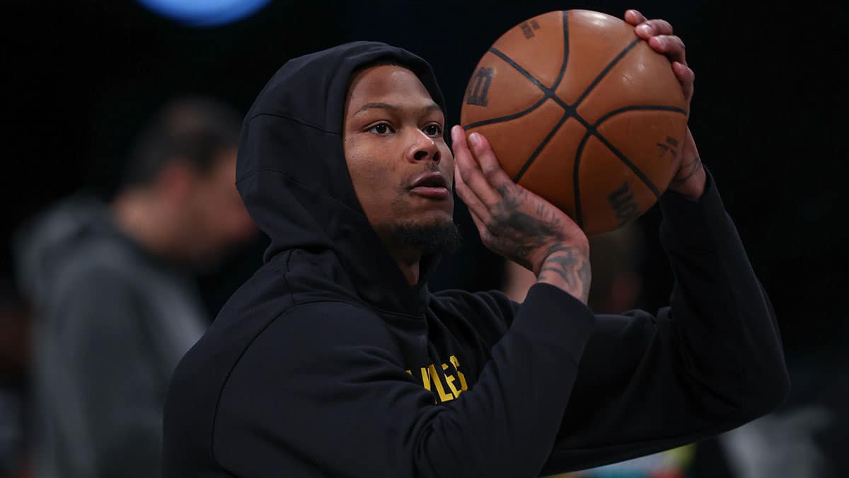 Los Angeles Lakers forward Cam Reddish (5) warms up before the game against the Brooklyn Nets at Barclays Center
