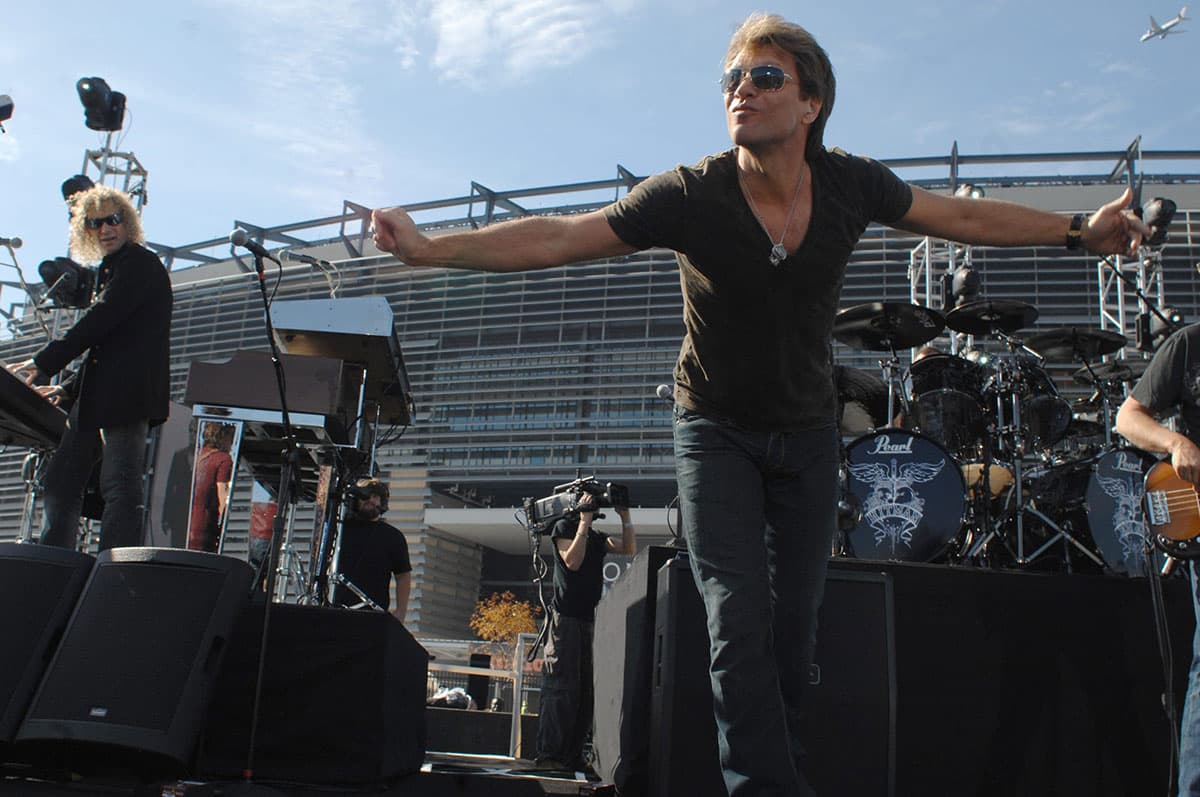 Jon Bon Jovi performing at MetLife Stadium in 2009.
