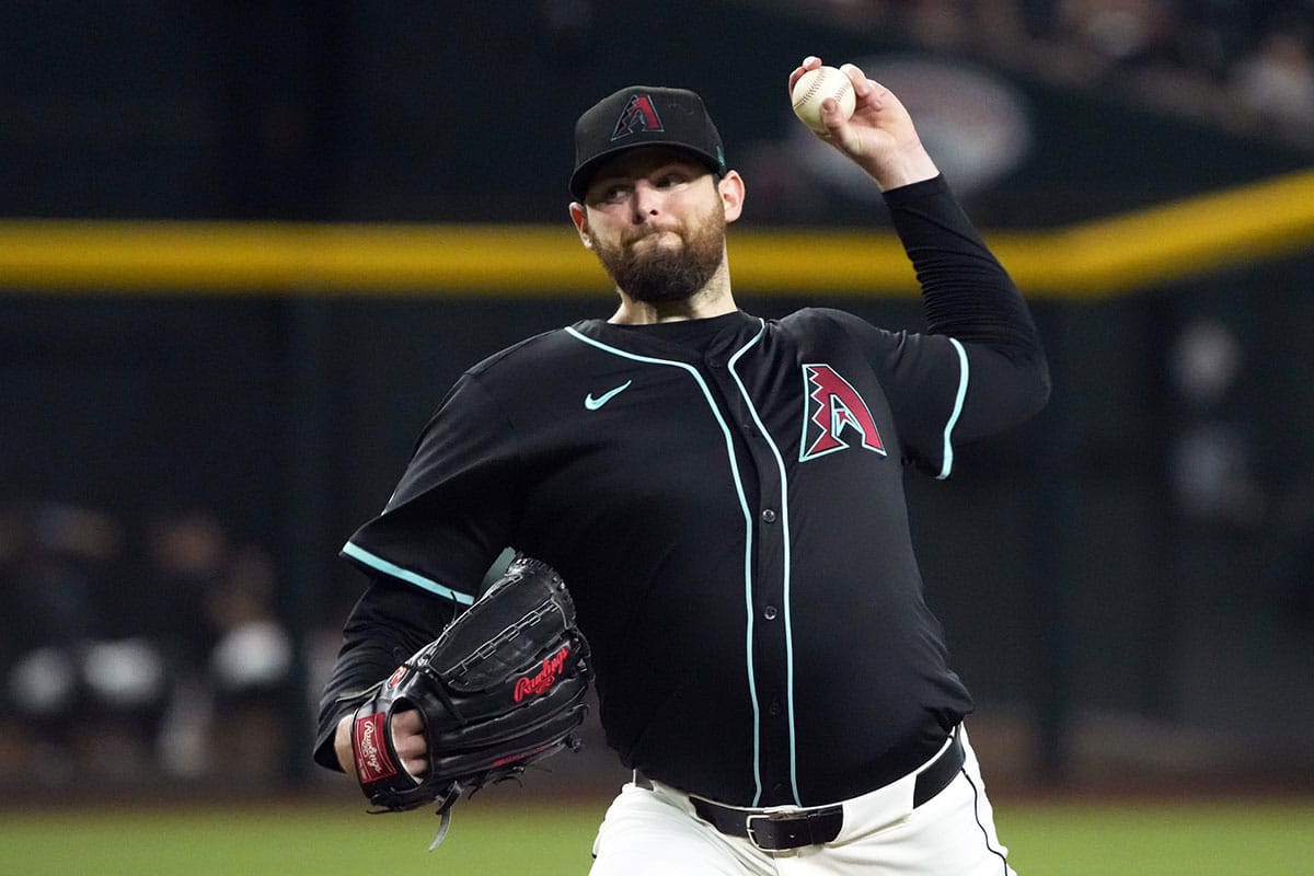 Arizona Diamondbacks pitcher Jordan Montgomery (52) throws against the San Francisco Giants in the first inning at Chase Field.