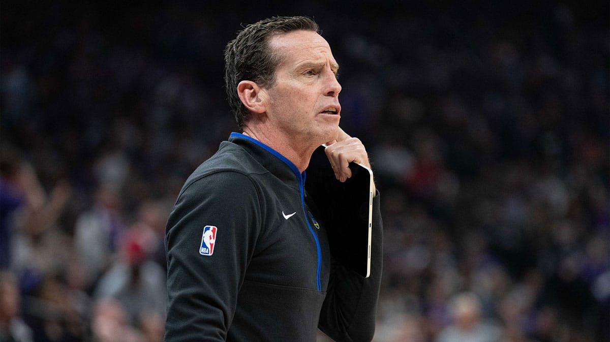 Golden State Warriors assistant coach Kenny Atkinson during the second quarter in game two of the first round of the 2023 NBA playoffs against the Sacramento Kings at Golden 1 Center.