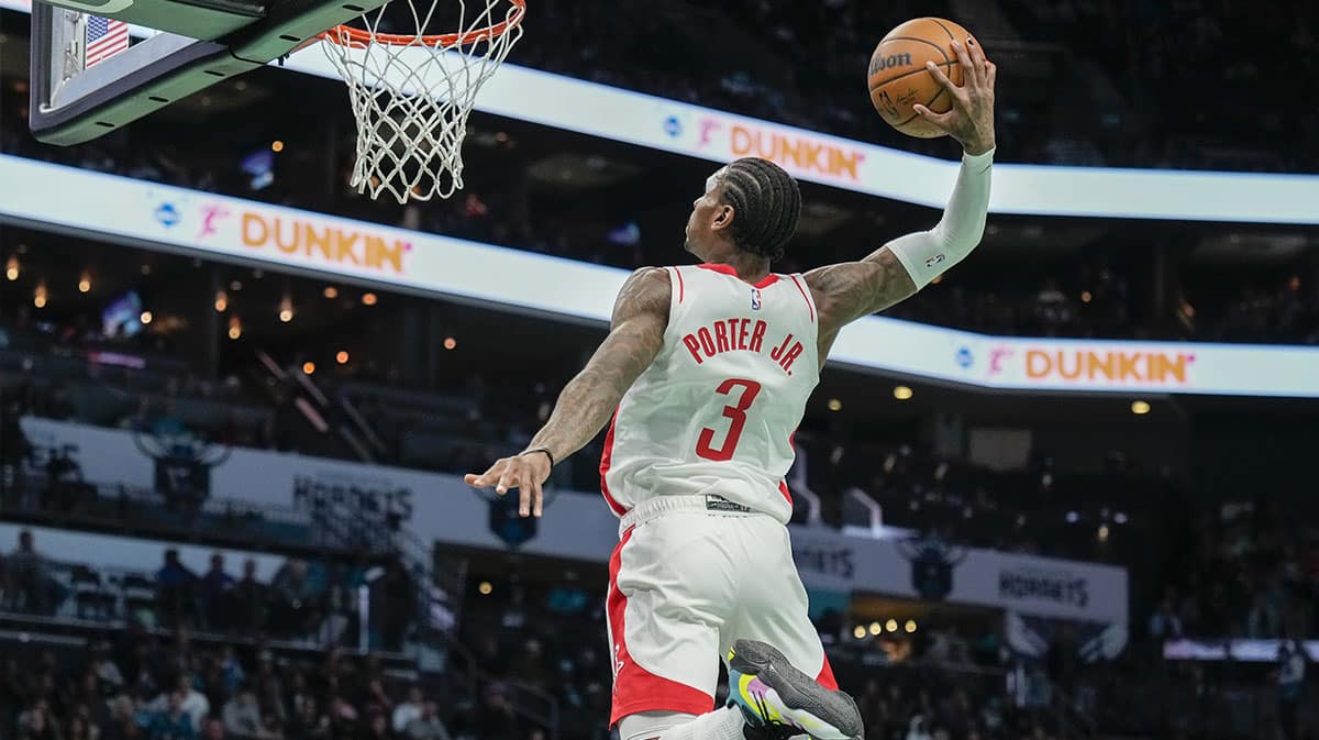Houston Rockets guard Kevin Porter Jr. (3) dunks the ball against the Charlotte Hornets during the first quarter at the Spectrum Center.